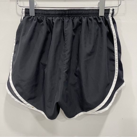 Nike Women’s Dri-Fit Tempo Running Shorts Black White Size Small - Picture 2 of 9